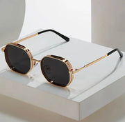 AURA EYES GOLD
